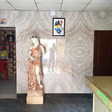 Hotel Maa Kamakhya Puri Eksteriør billede