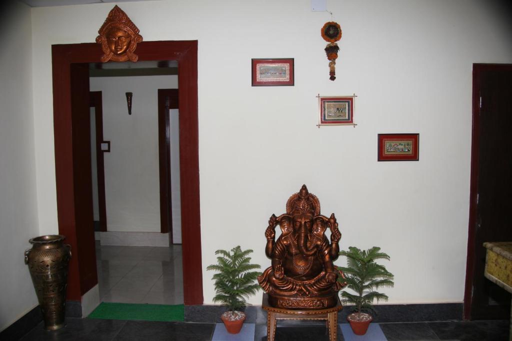 Hotel Maa Kamakhya Puri Eksteriør billede