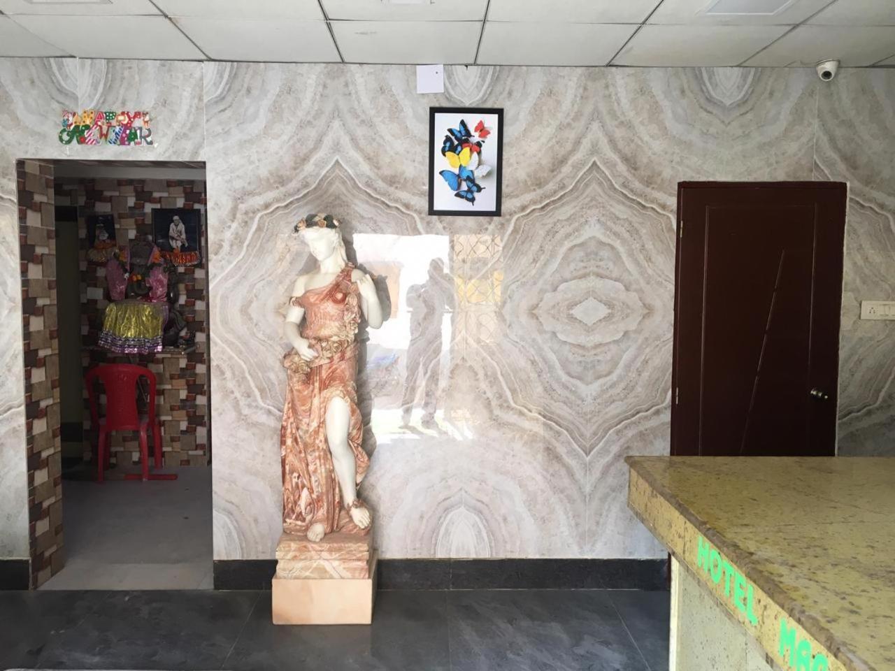 Hotel Maa Kamakhya Puri Eksteriør billede