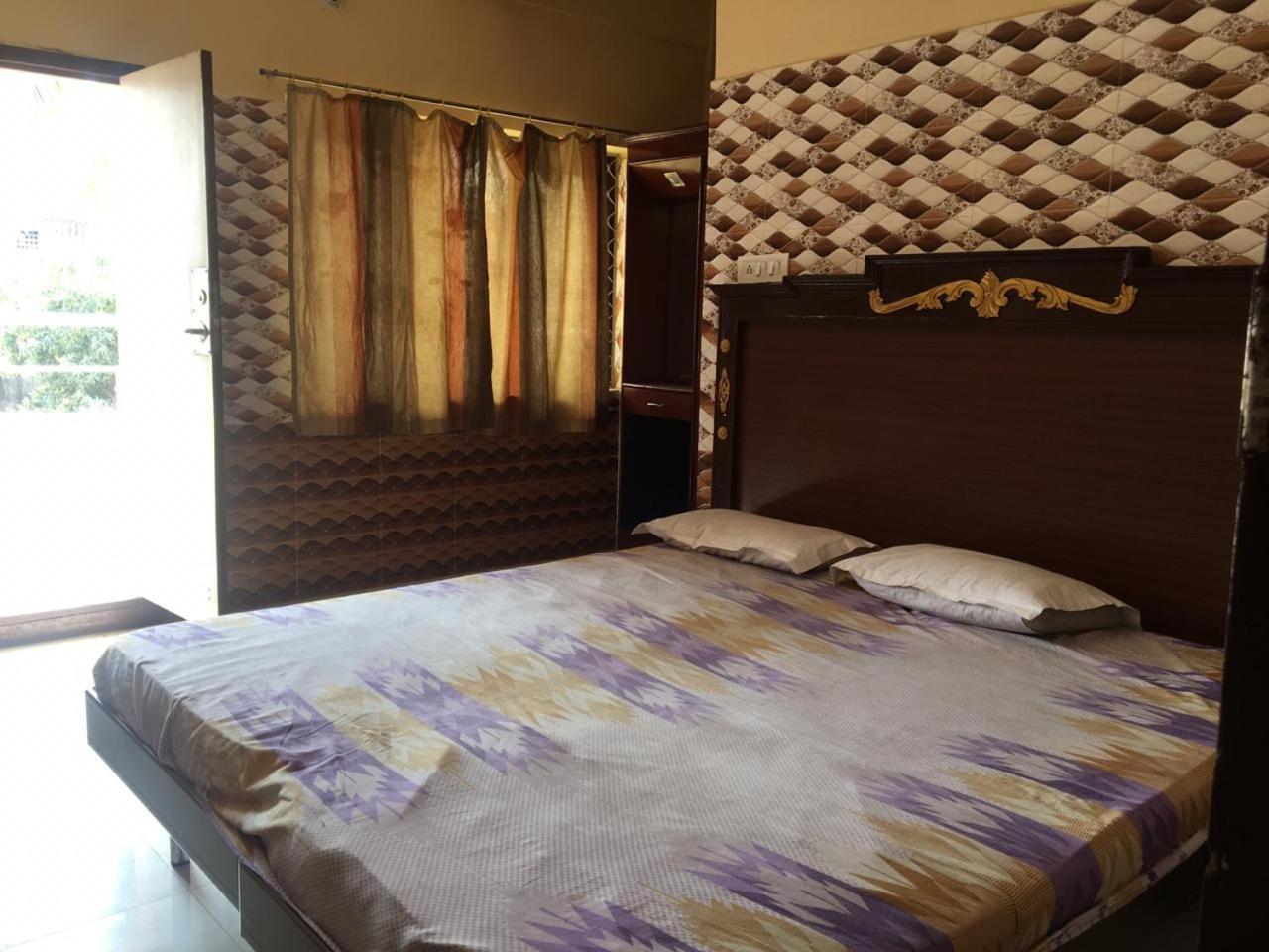 Hotel Maa Kamakhya Puri Eksteriør billede